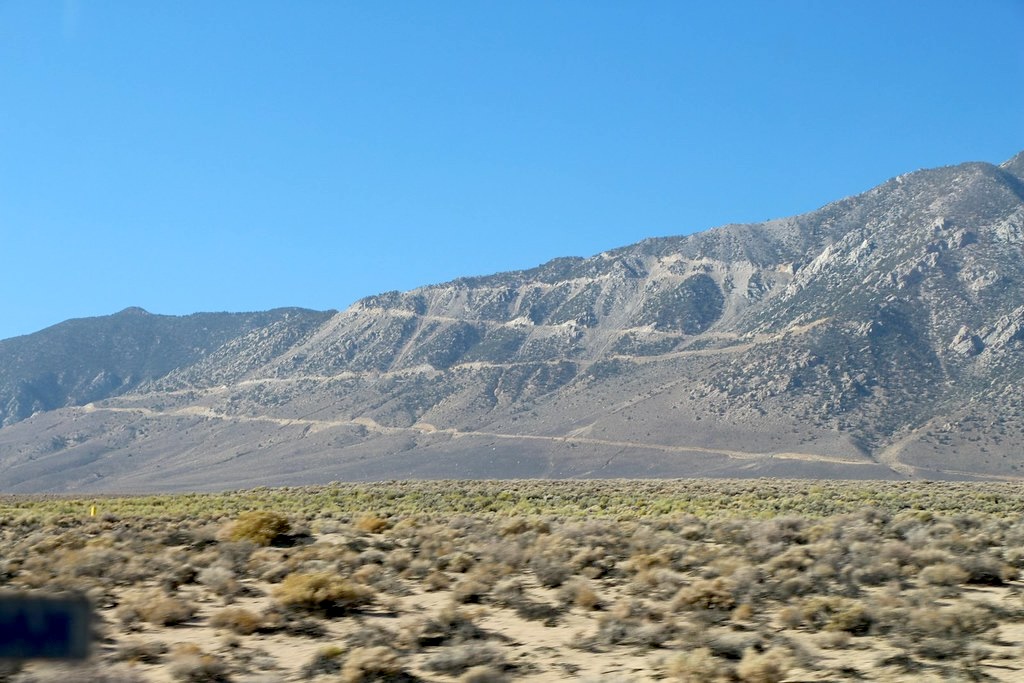 Horseshoe Meadows road has many switchbacks